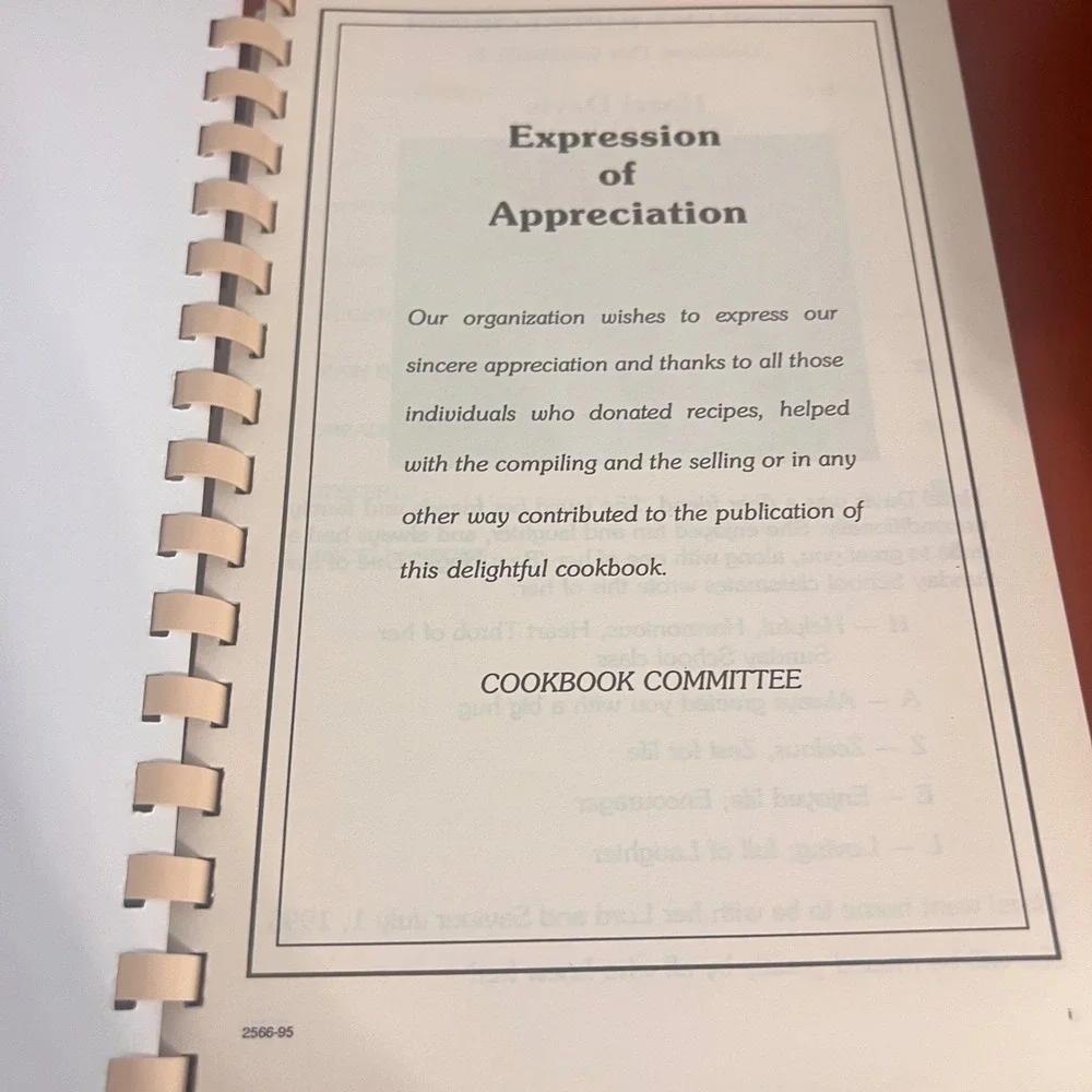 Home Cookin Towne Lake Baptist Church Community Cookbook 1995 Spiral Bound‎